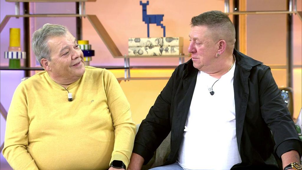 Así ha sido la primera vez que dos hermanos se han visto en vida tras desconocer de su existencia