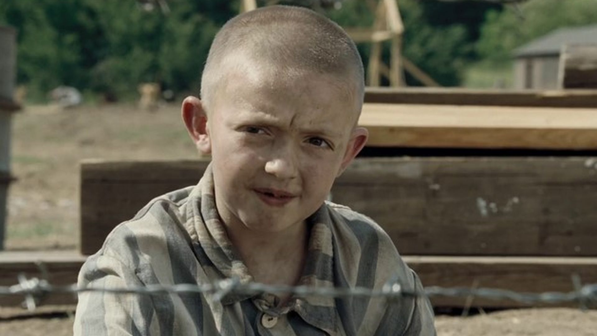 Jack Scanlon en el rodaje de 'El niño con el pijama de rayas'