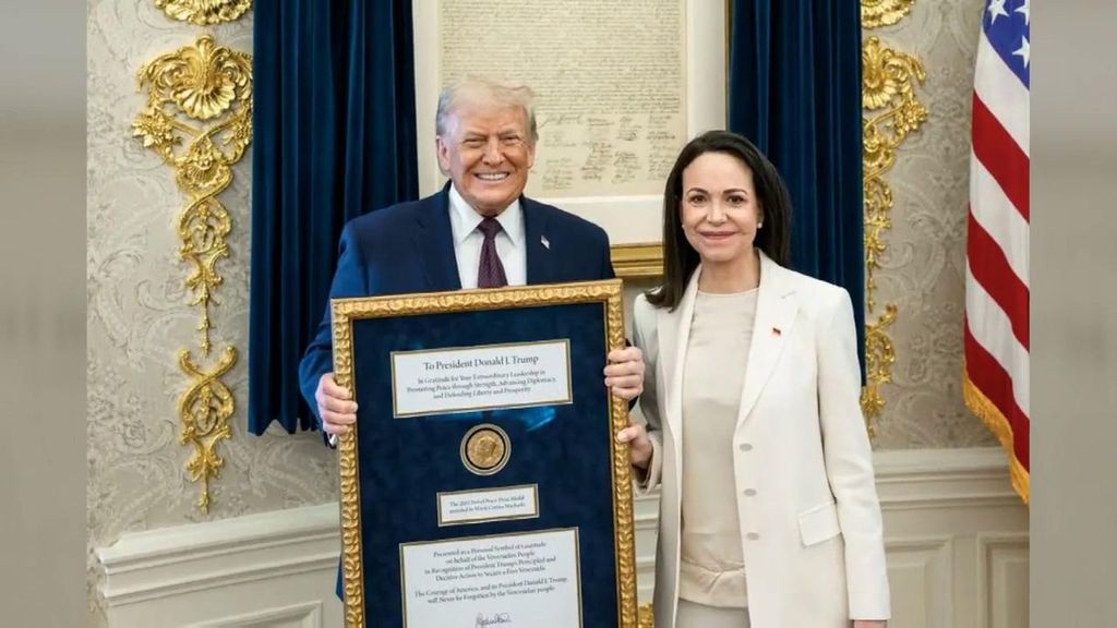 Machado le entrega su Nobel a Trump