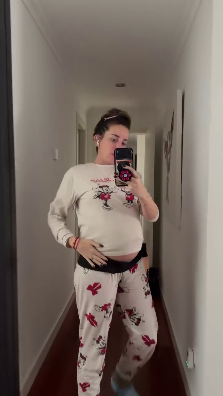 Marta Castro con el cinturón pélvico puesto