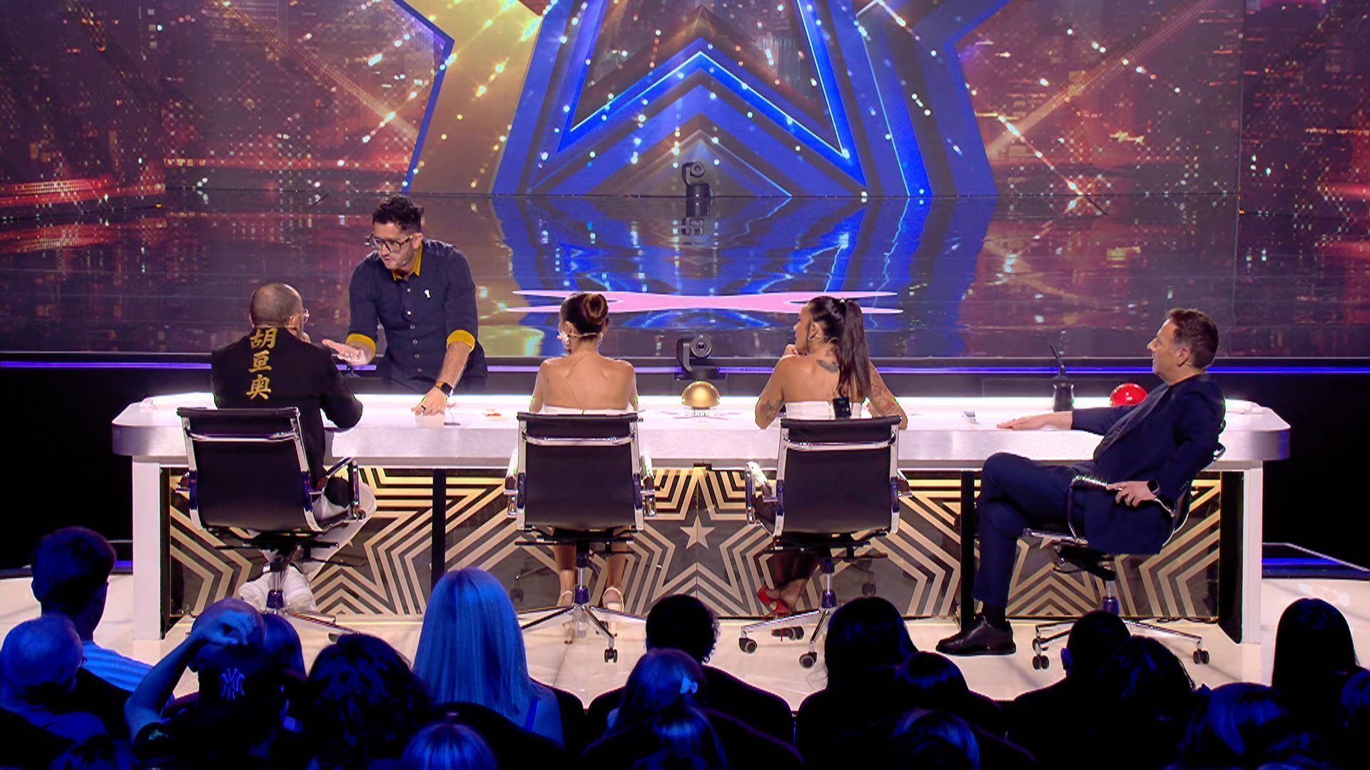 La actuación de Ricardo Montoya