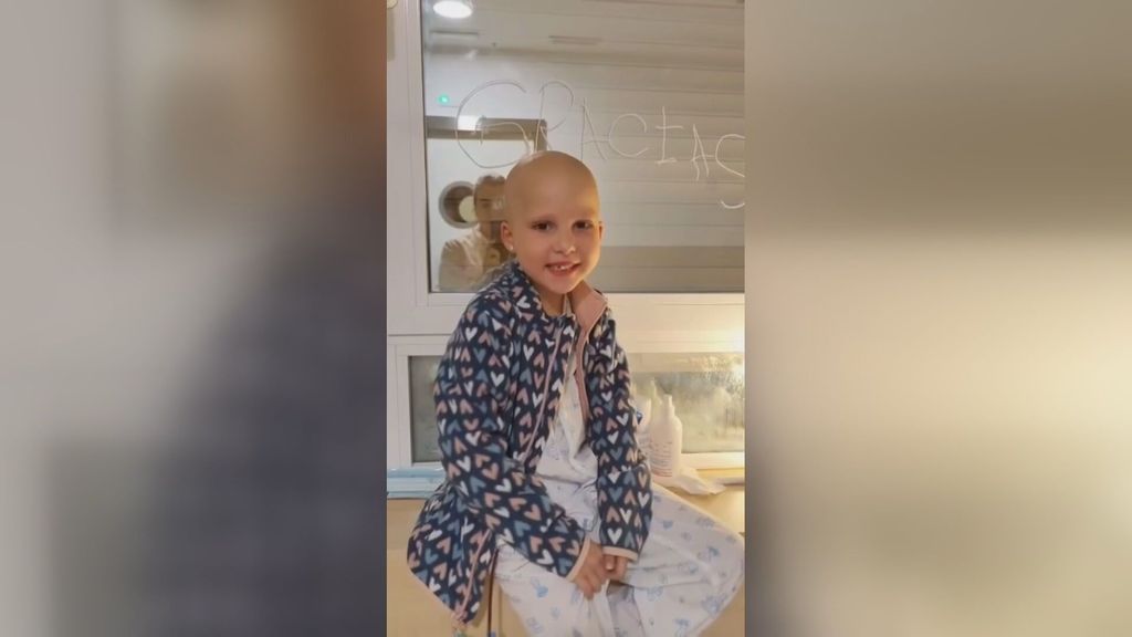 Victoria Esperanza da la gracias tras recibir el alta después de su trasplante de médula