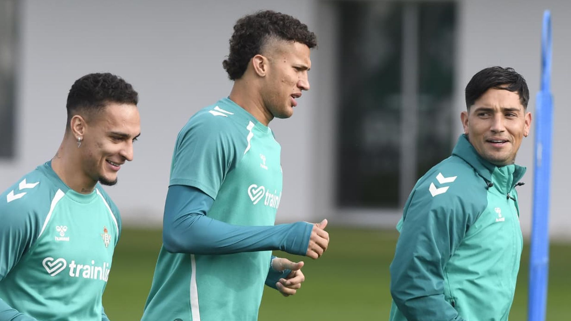 Antony, Deossa y Chimy Ávila, durante la sesión del sábado.