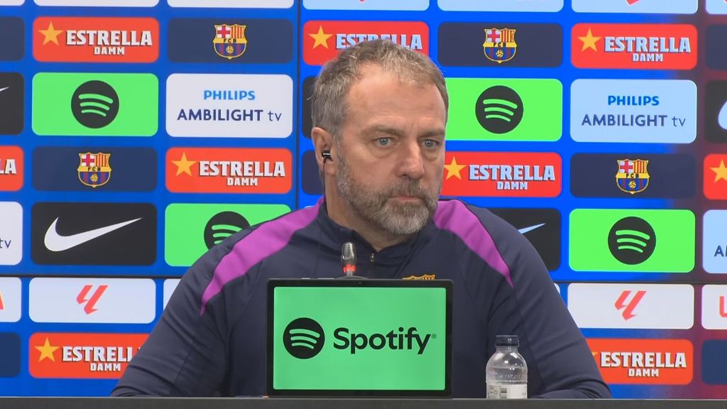 Hansi Flick y su dardo al entorno de Dro