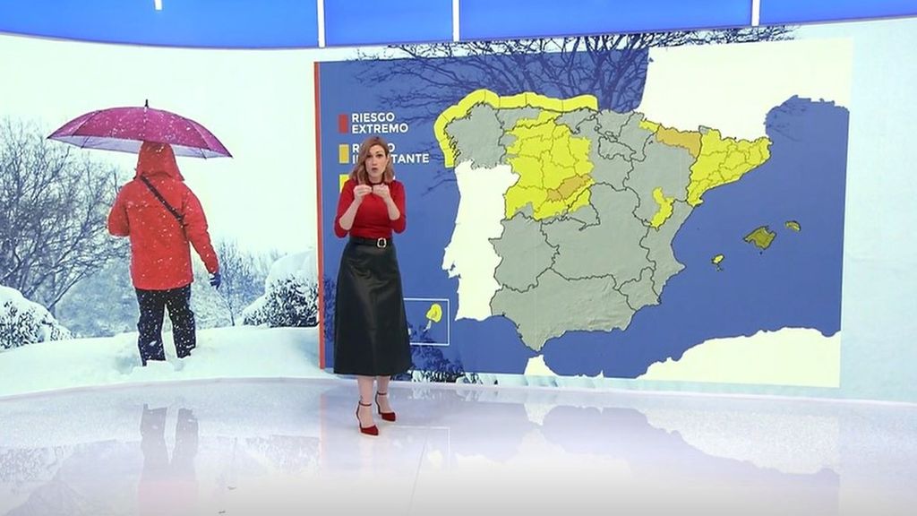 La borrasca Harry llega a España: piden extremar la precaución en gran parte del país por el temporal invernal