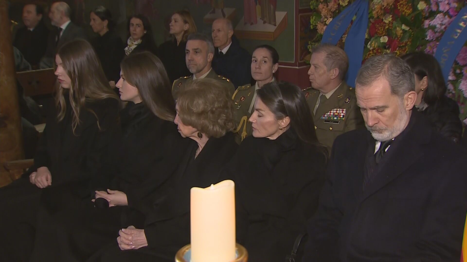 La familia real en el velatorio de Irene de Grecia