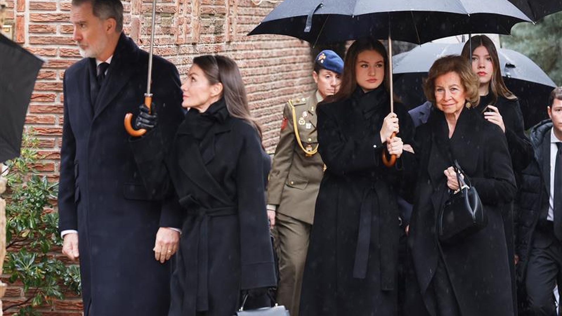 Misa Irene familia real