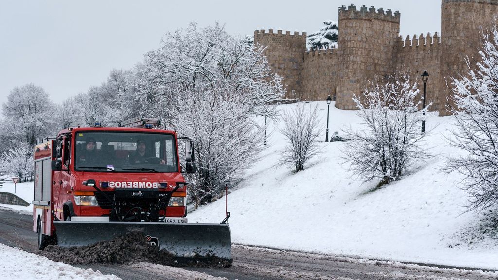 Última hora del temporal de frío y nieve en España: se despliegan 633 quitanieves ante nevadas en Aragón y Castilla y Léon
