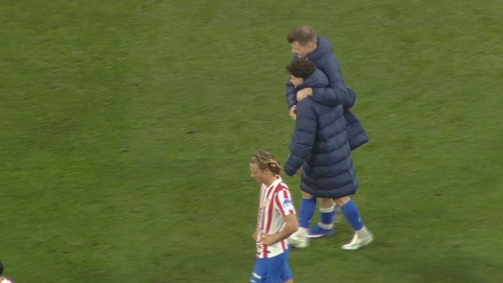 Simeone y la plantilla arropan a Julián Álvarez: “Cuando no nos demos cuenta estará haciendo goles”