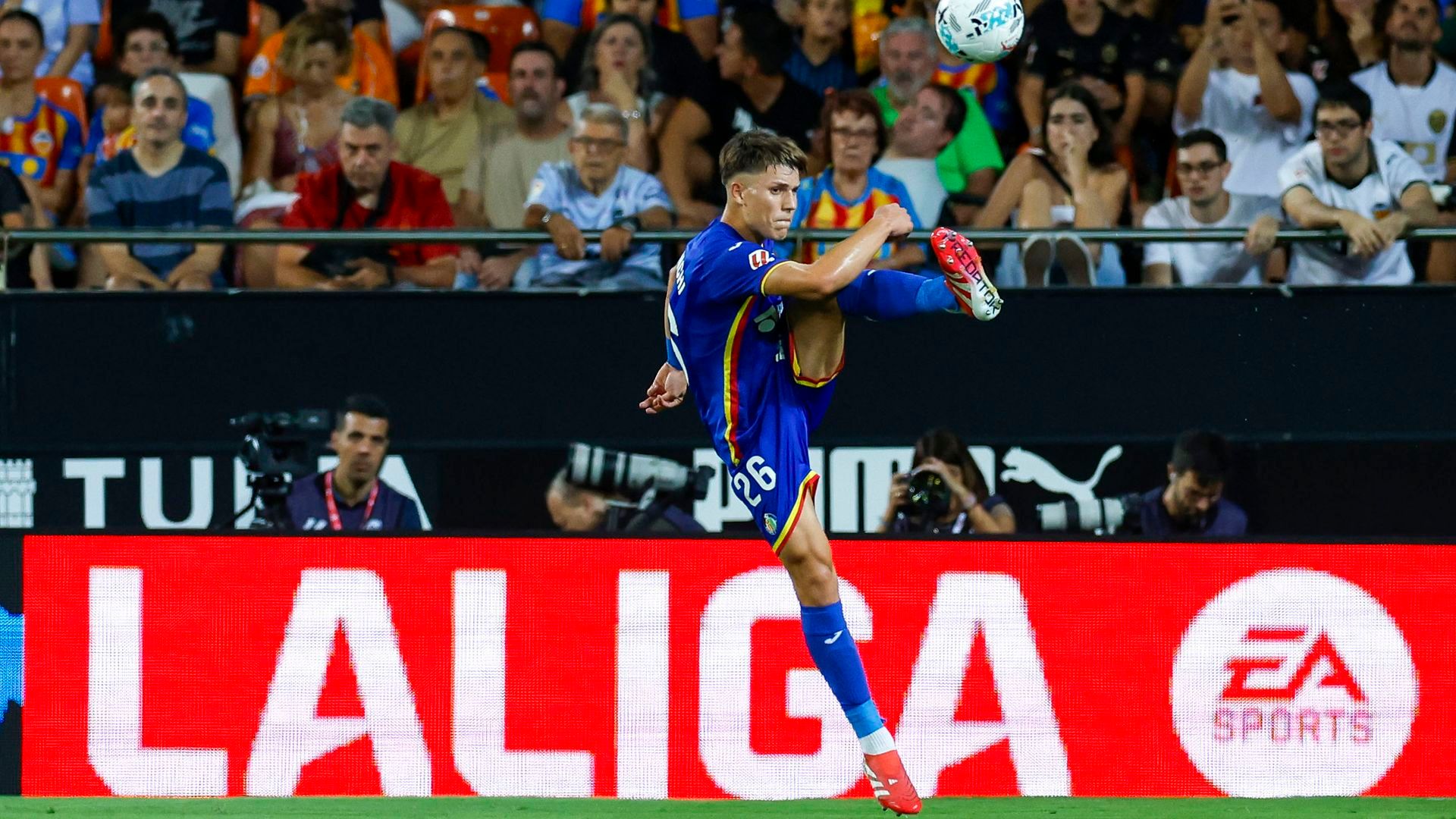 Davinchi en un encuentro como azulón