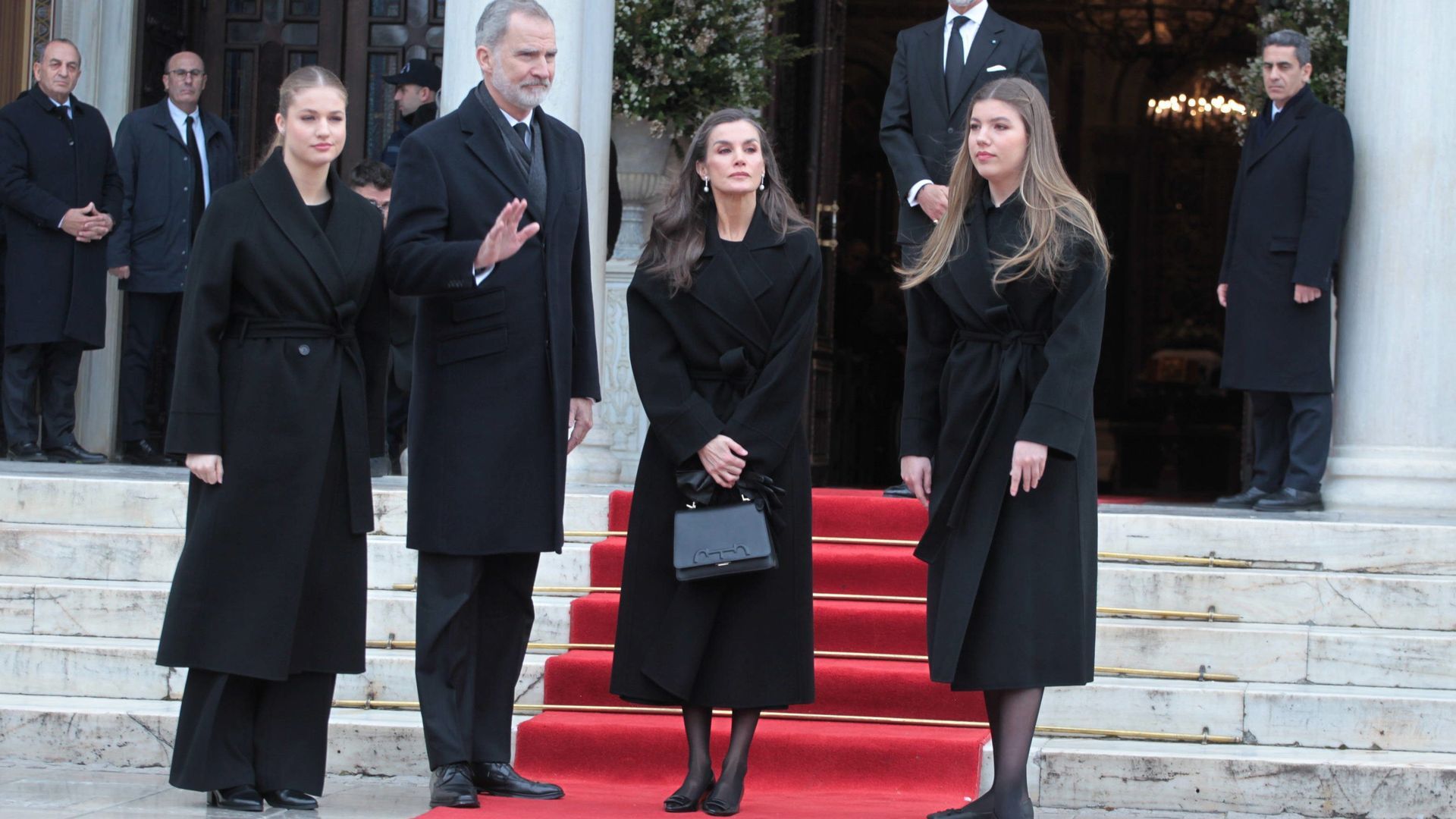 Los reyes Felipe Vi y Letizia, la princesa Leonor y la infanta Sofía, en el funeral a Irene de Grecia en Atenas