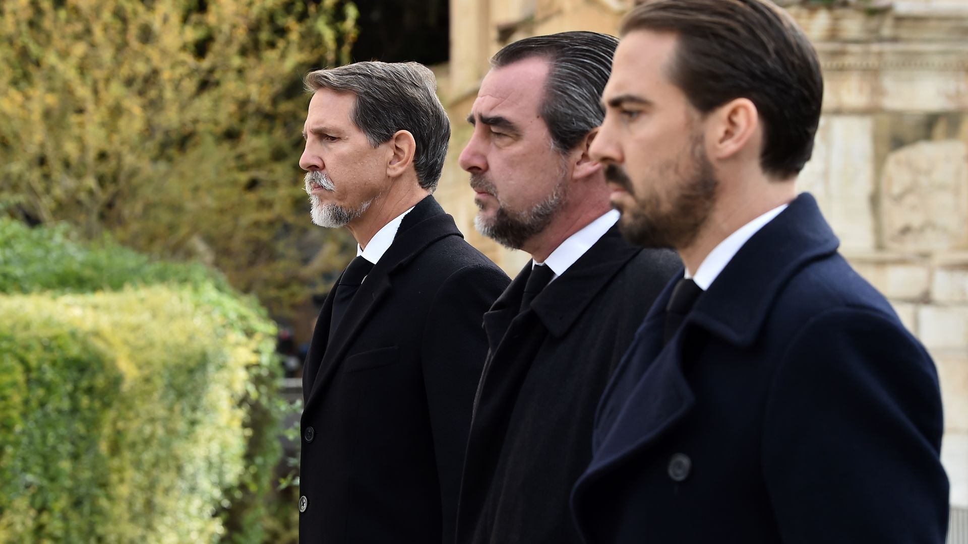 Pablo, Nicolás y Philippos de Grecia, en el funeral a Irene en la catedral metropolitana de Atenas
