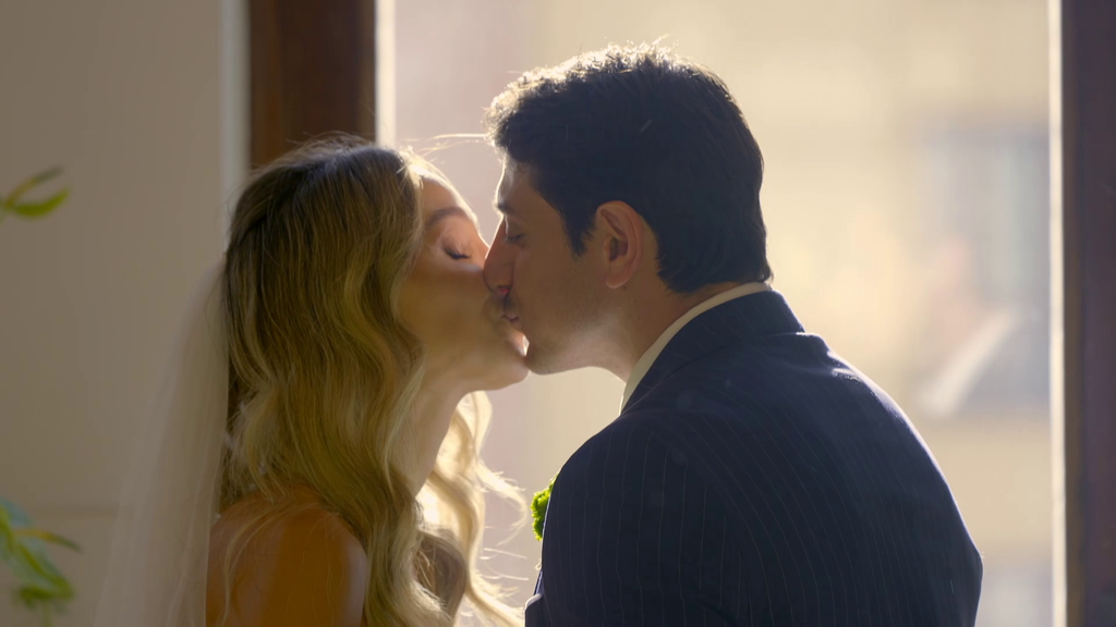 ¡Que viva el amor! Marc y Ainhoa sellan su matrimonio con un beso tras conocerse en el altar