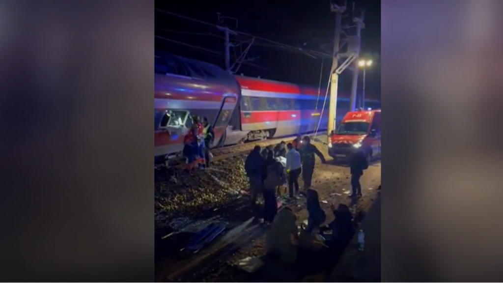 Un responsable de emergencias, sobre el accidente en Adamuz: "No ha visto jamás una emergencia de tanta envergadura"