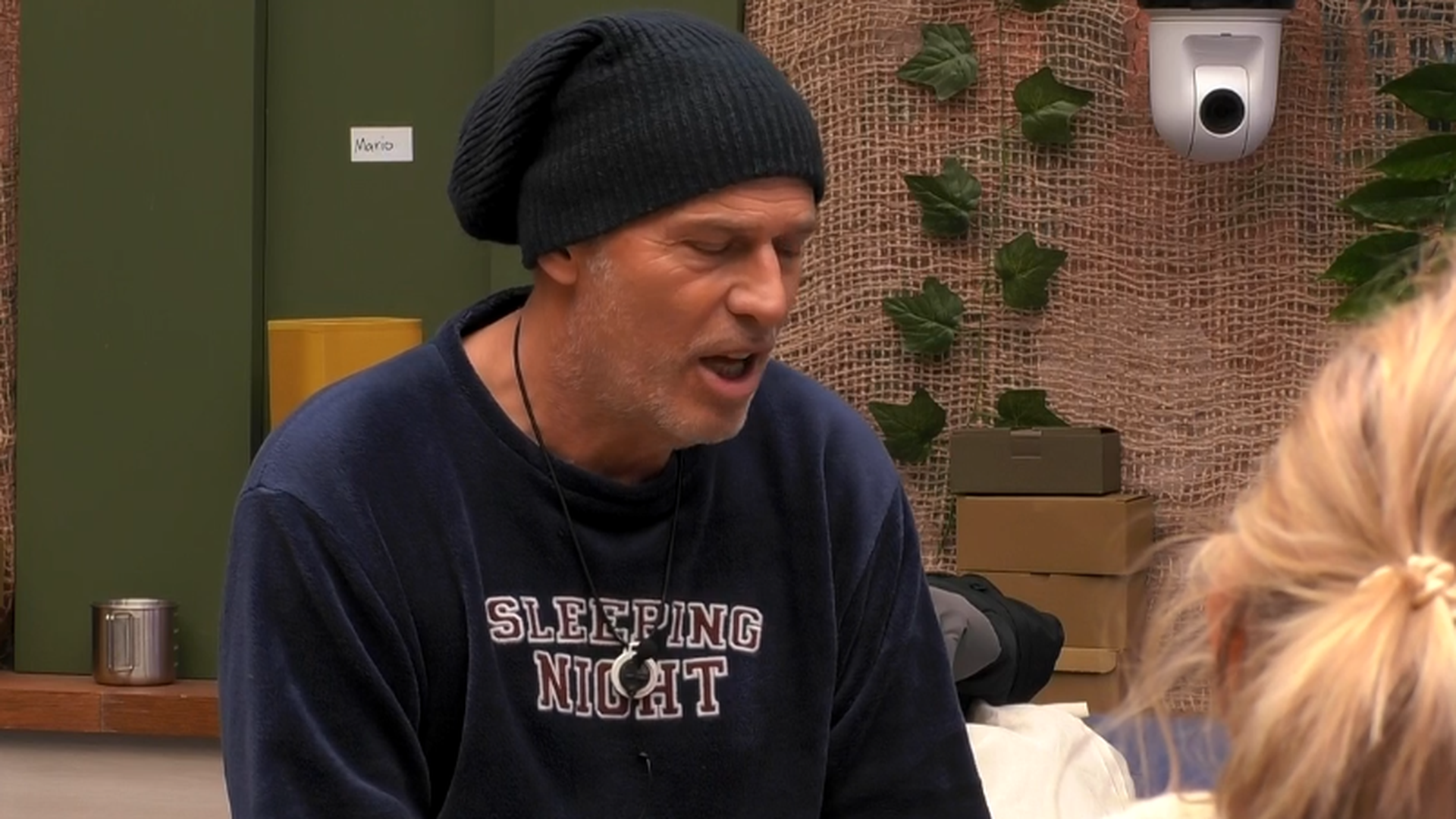 Carlos Lozano habla con Sonia Madoc