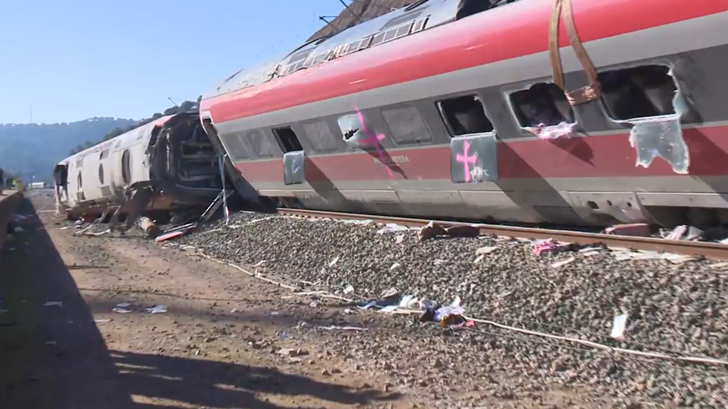 Continúan los trabajos desde la zona cero de la tragedia de Adamuz