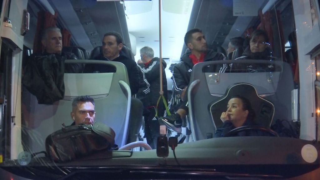 El Sevilla regresa al Aeropuerto de San Pablo tras empatar en Elche