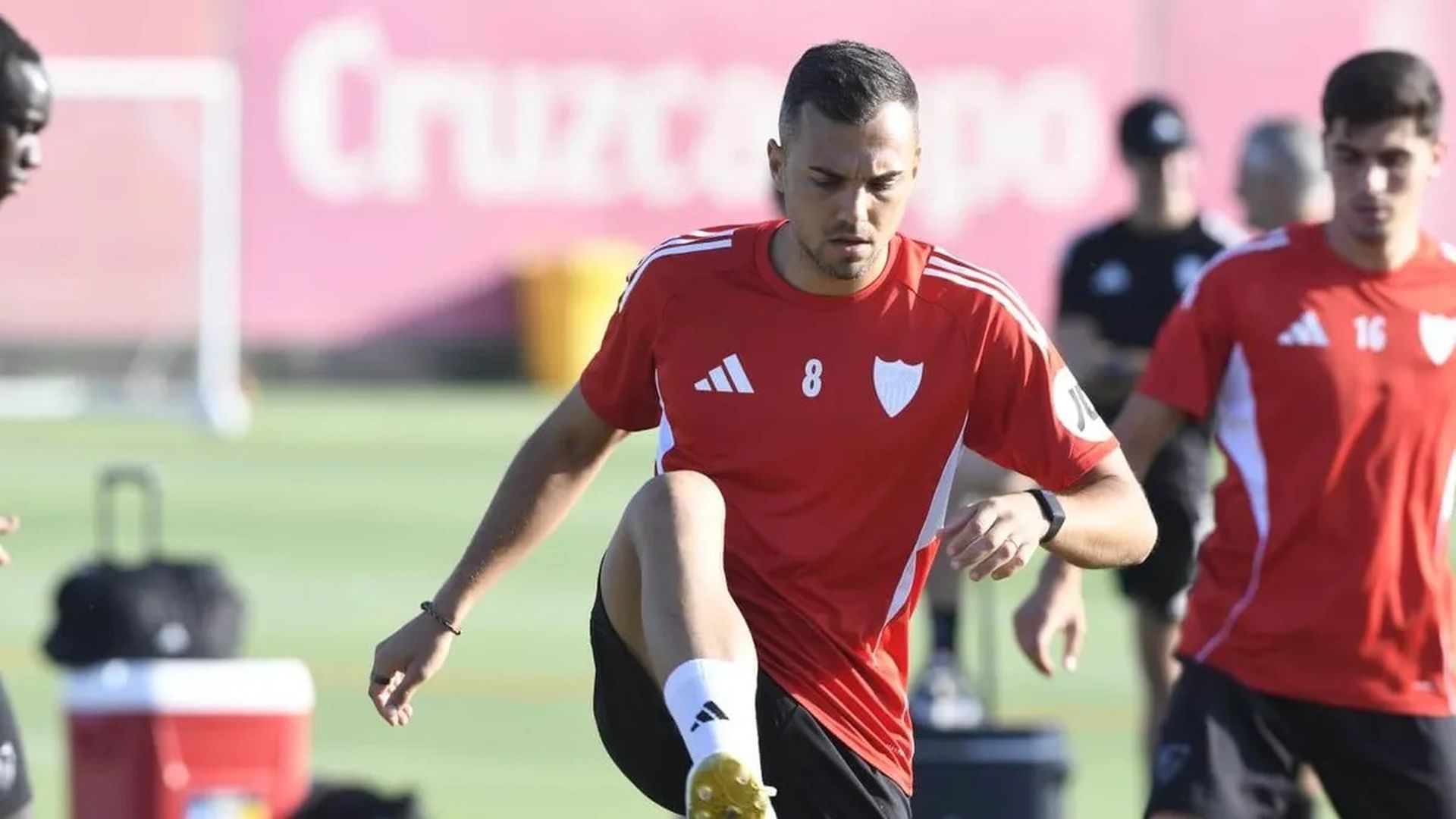 Joan Jordán, entrenando con el Sevilla