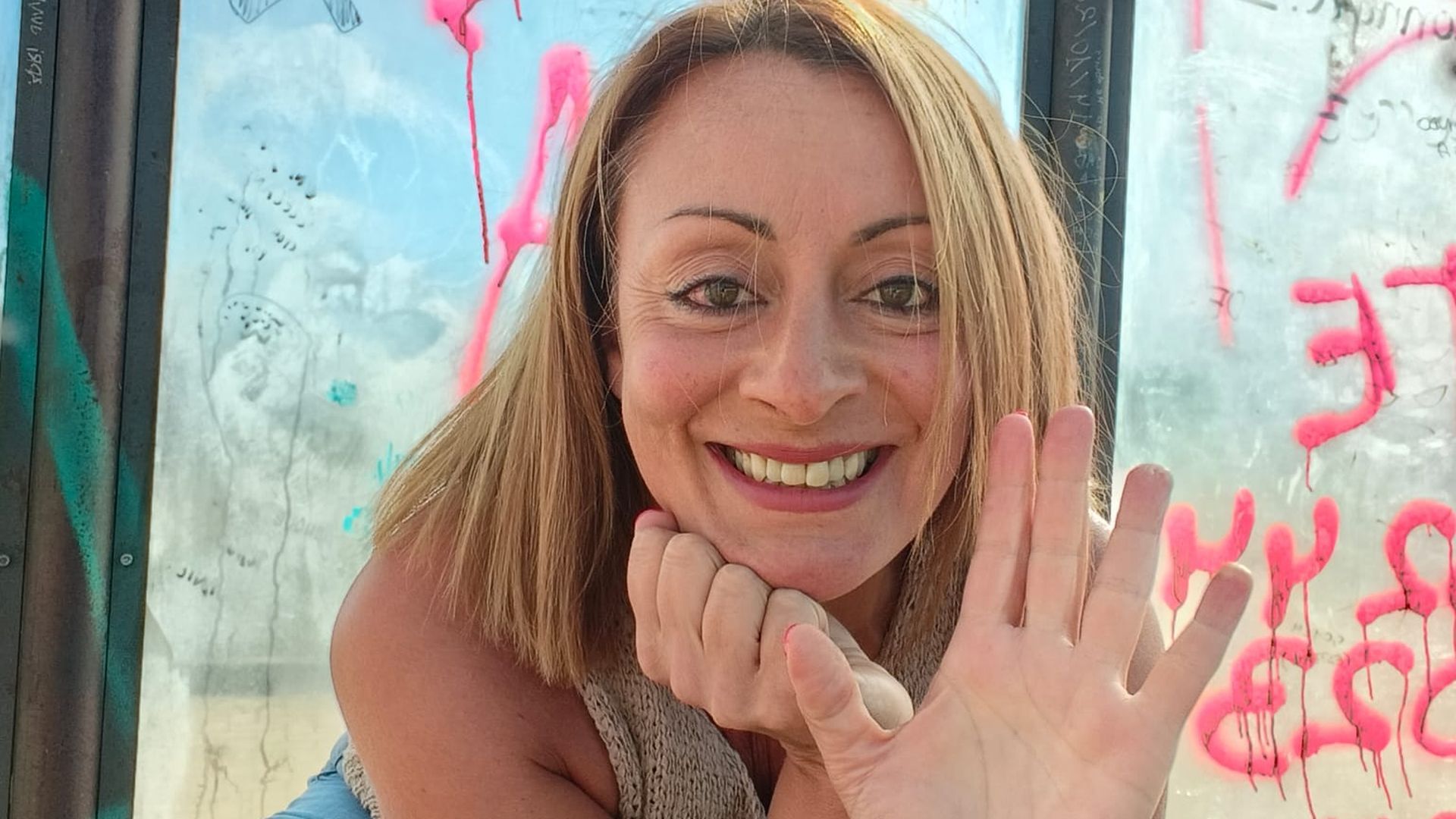 Miriam San José ayuda a familias de otros adolescentes en riesgo de consumo