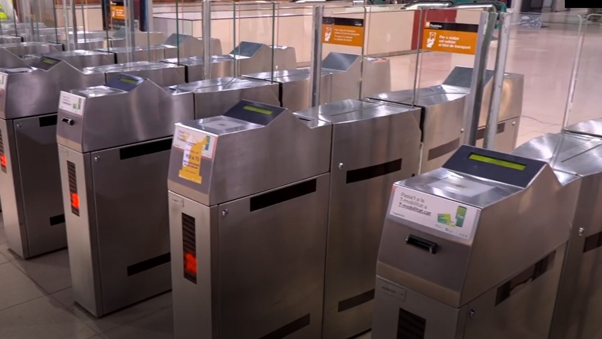 Colapso en Cataluña: 400.000 viajeros de Rodalíes intentan llegar a su destino