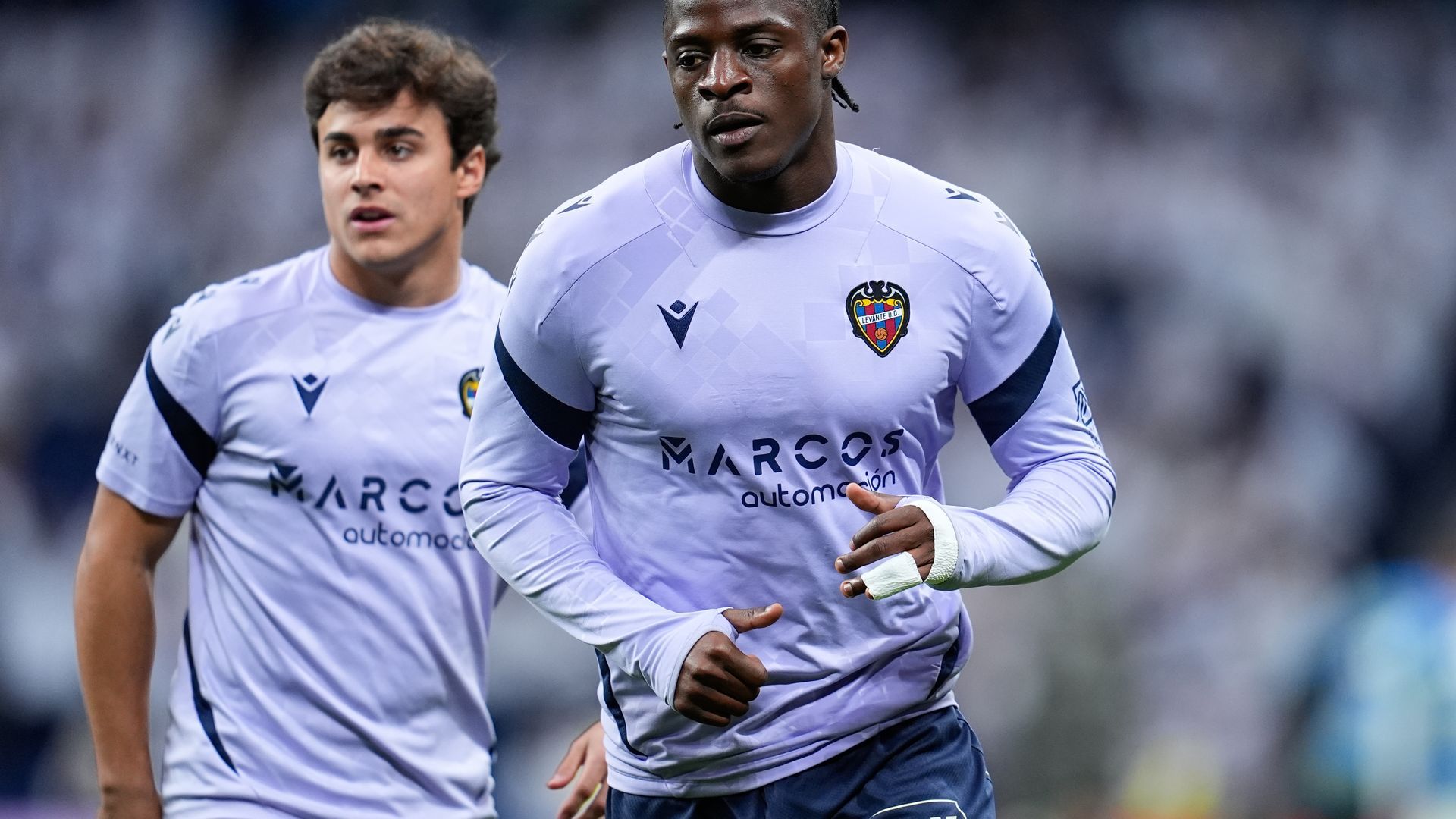 Etta Eyong y Carlos Álvarez antes de enfrentarse al Real Madrid en LALIGA EA Sports Etta Eyong y Carlos Álvarez antes de enfrentarse al Real Madrid en LALIGA EA Sports