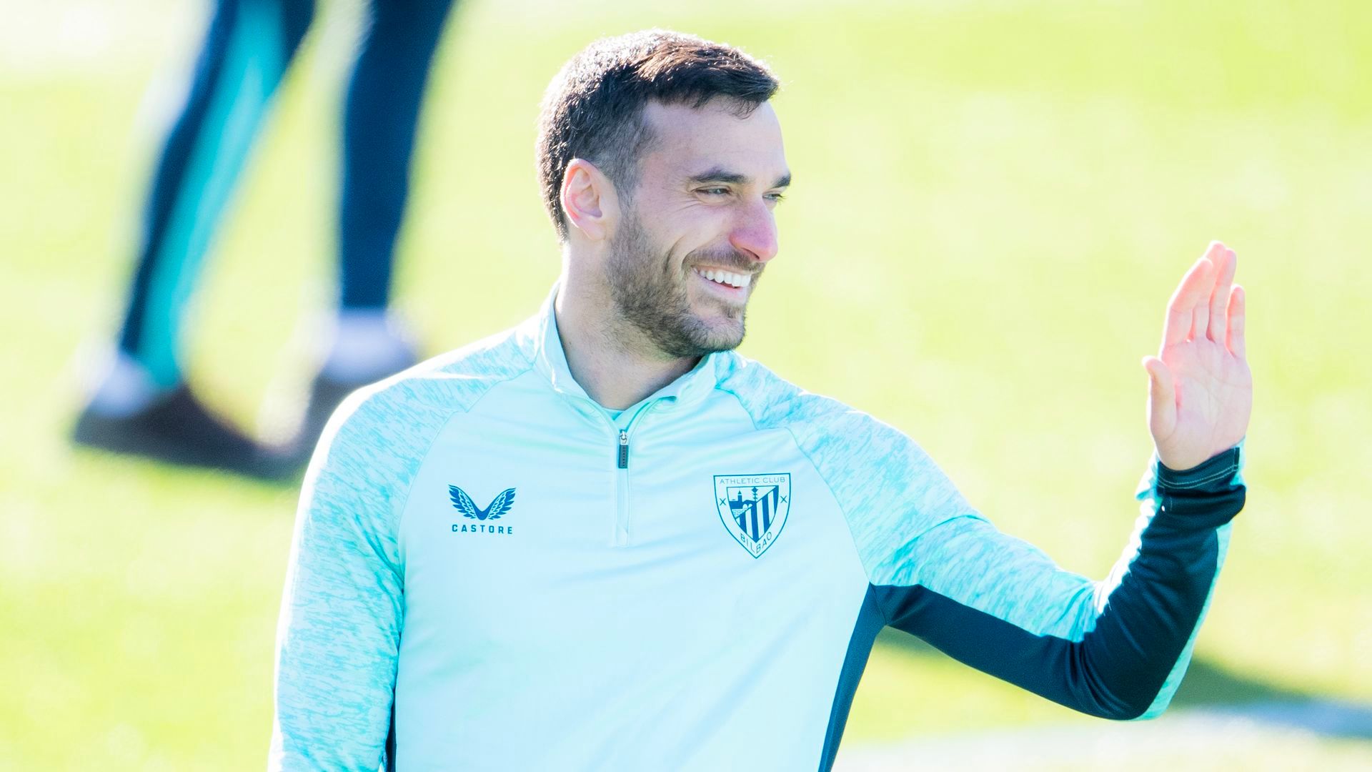 Iñigo Lekue sonríe en un entrenamiento del primer equipo en Lezama Iñigo Lekue sonríe en un entrenamiento del primer equipo en Lezama