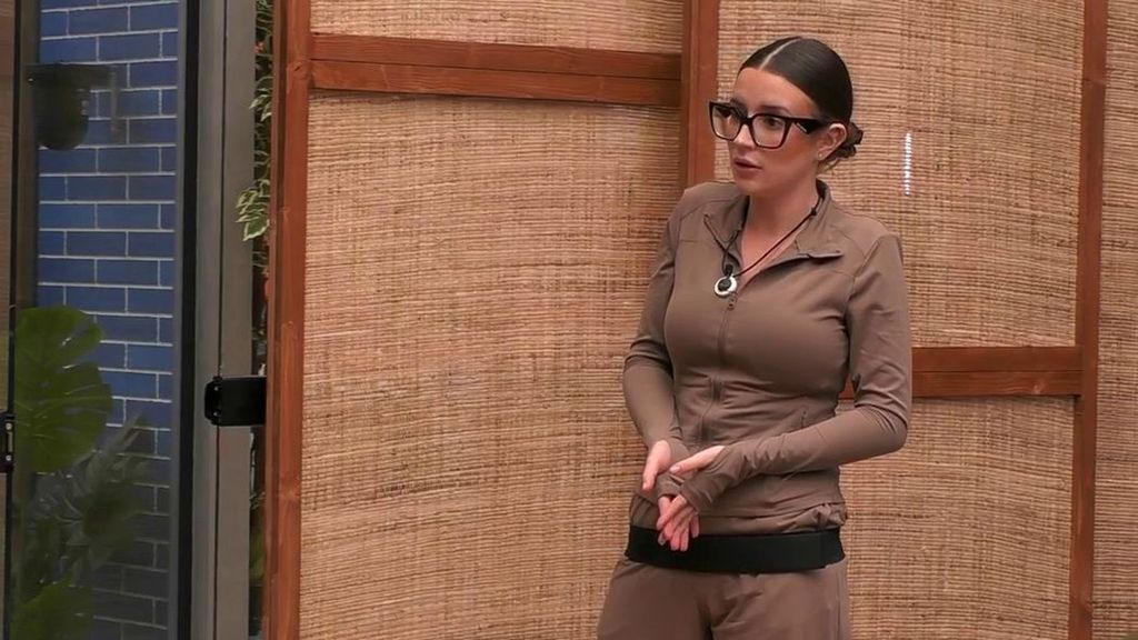 Sandra estalla contra Carlos Lozano por la falta de limpieza en la casa de 'GH DÚO'