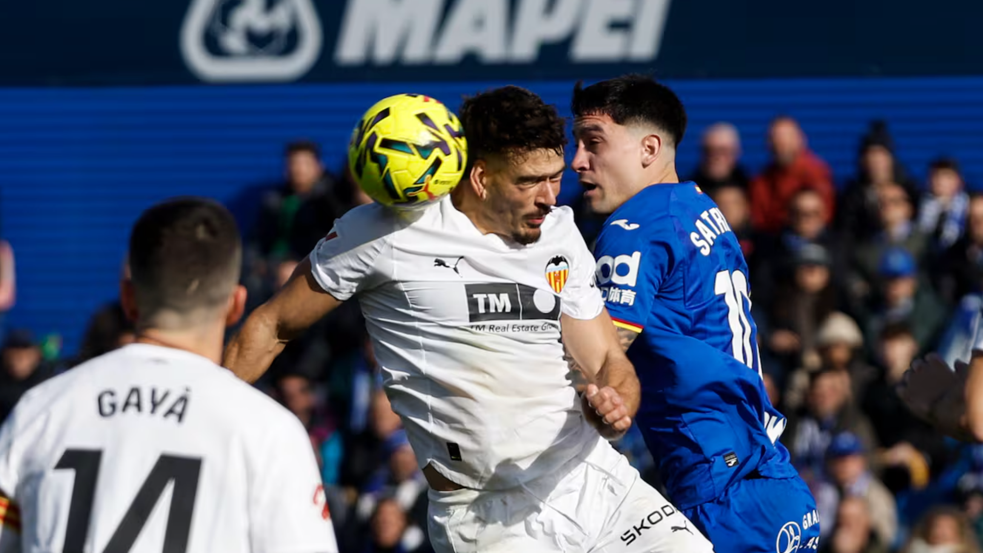 Satriano con el Getafe ante el Valencia CF