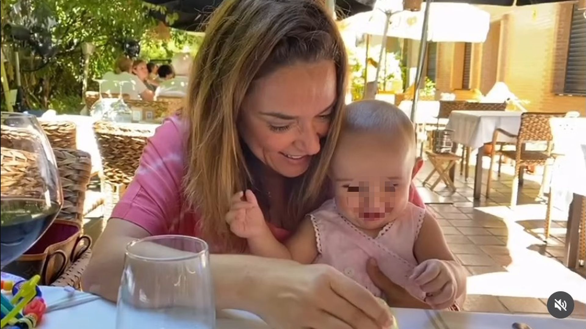 Toñi Moreno felicita a su hija