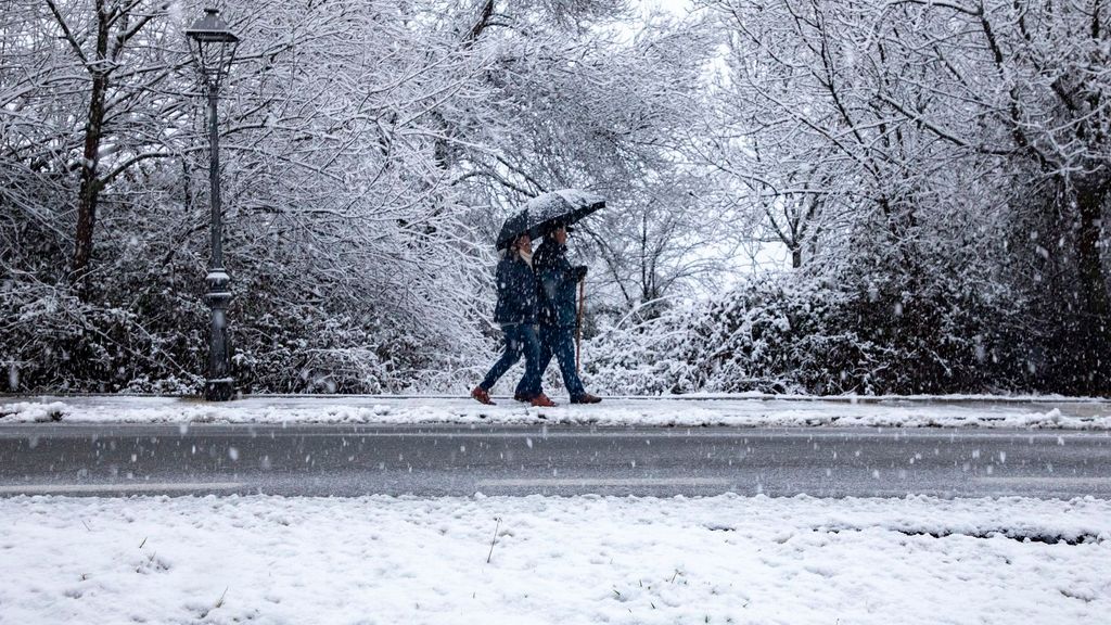 Un chorro polar llega a España tras la borrasca Harry: traerá más lluvias, nieve y viento desde Groenlandia