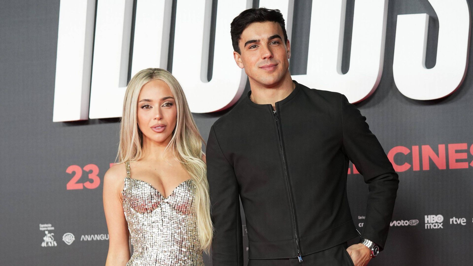 Ana Mena y Óscar Casas