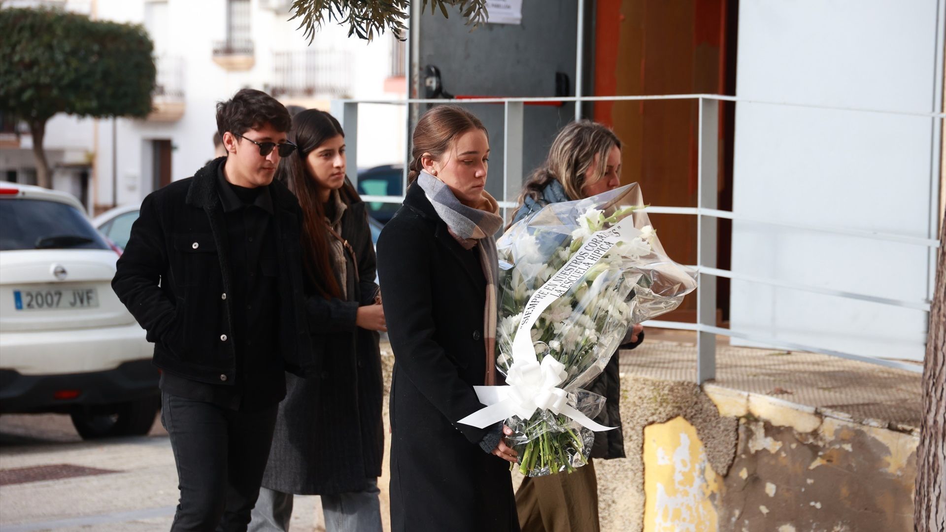 El dolor de los familiares y vecinos en el funeral de la familia Zamorano fallecidos en el accidente de Adamuz