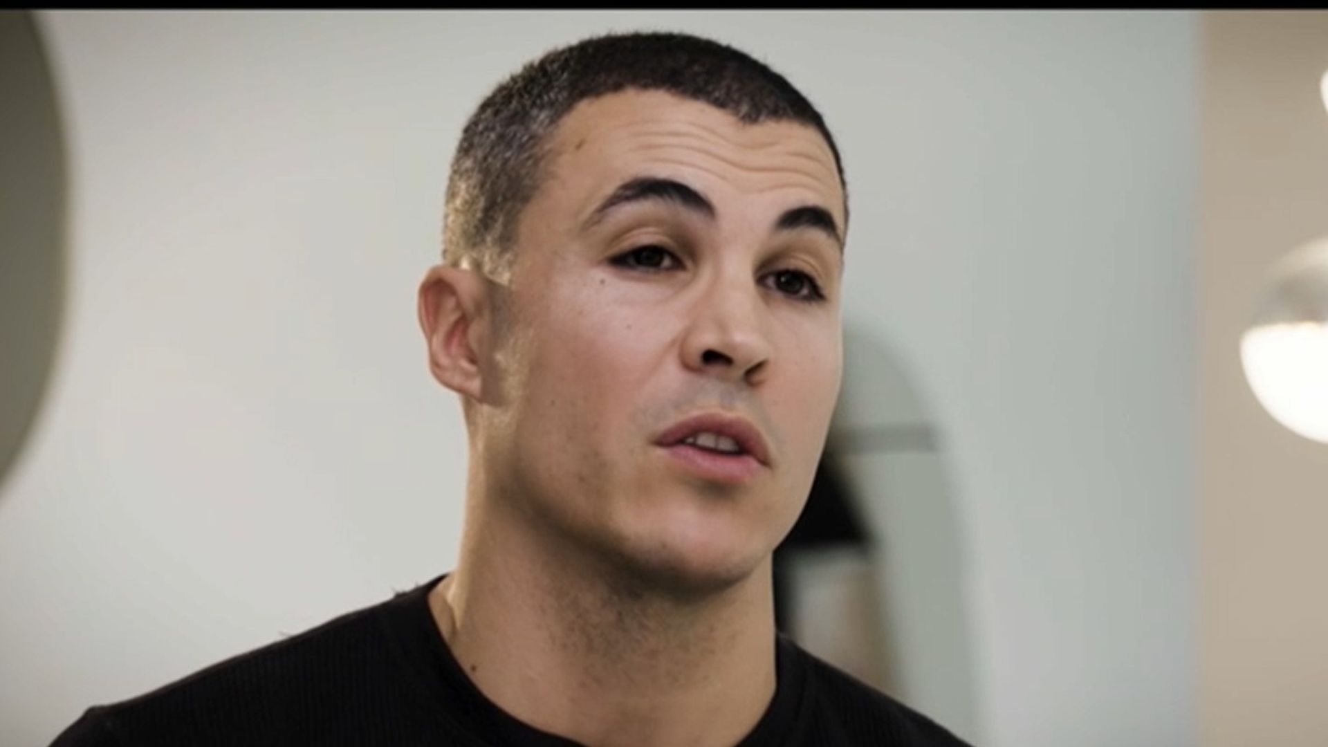 Kiko Jiménez rompe su silencio en el plató de '¡De viernes!' tras la detención de su padre: el viernes a las 21:45h, en Telecinco