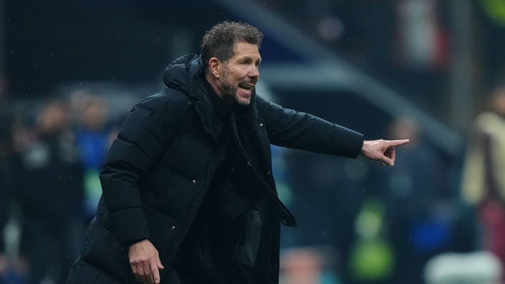 Matías Prats, crítico con el cambio de Simeone de Julián Álvarez