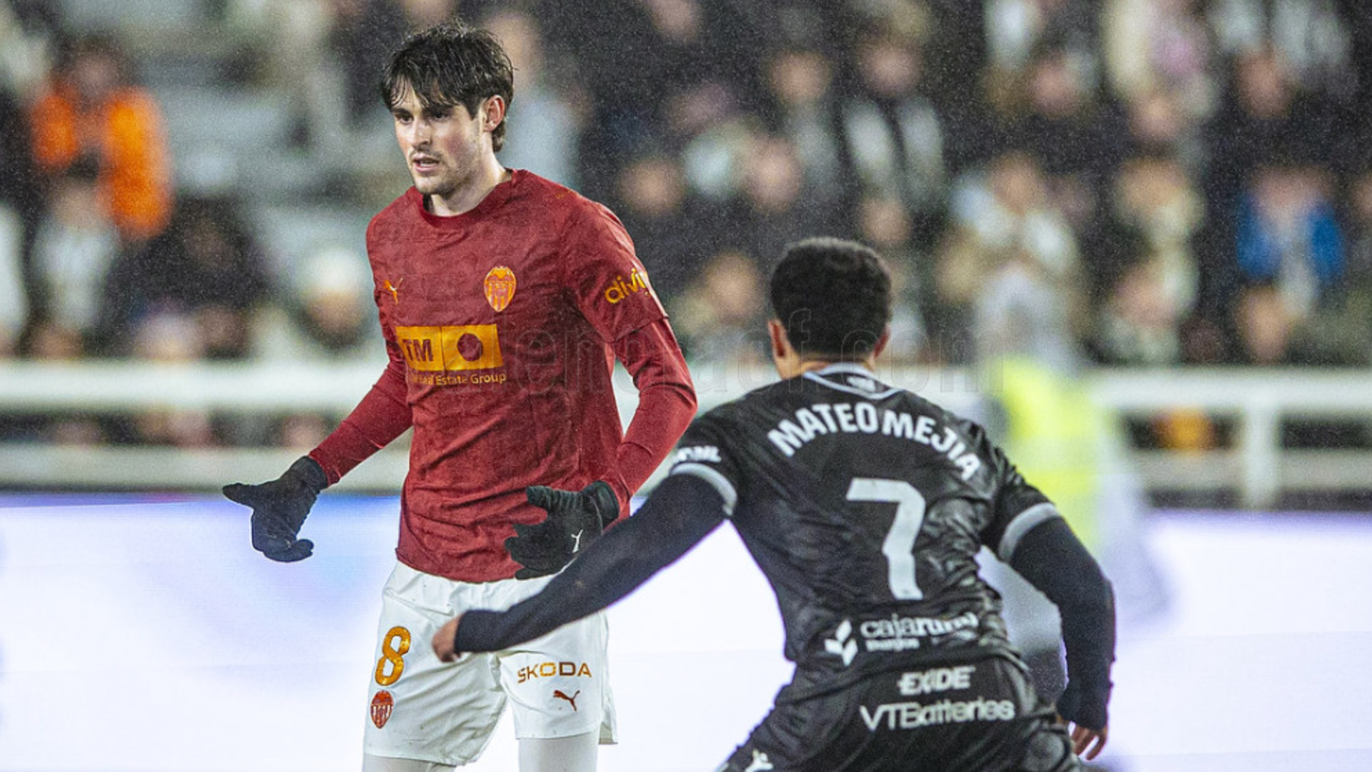 Javi Guerra  en el Burgos - Valencia CF