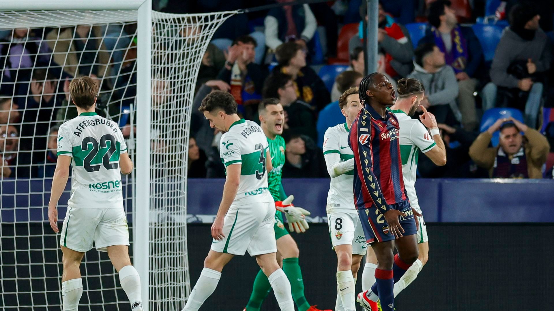 Lance de juego en el Levante - Elche Lance de juego en el Levante - Elche