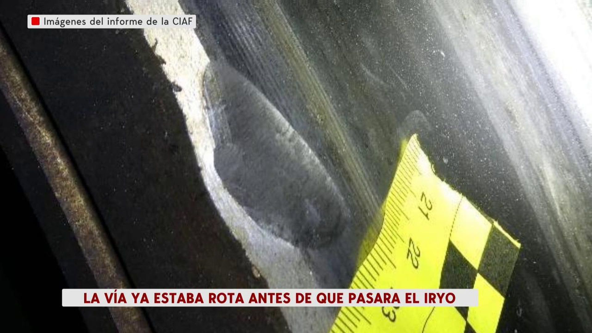Las muescas del carril 5 son diferentes, se deben a que el carril se estaba volcando