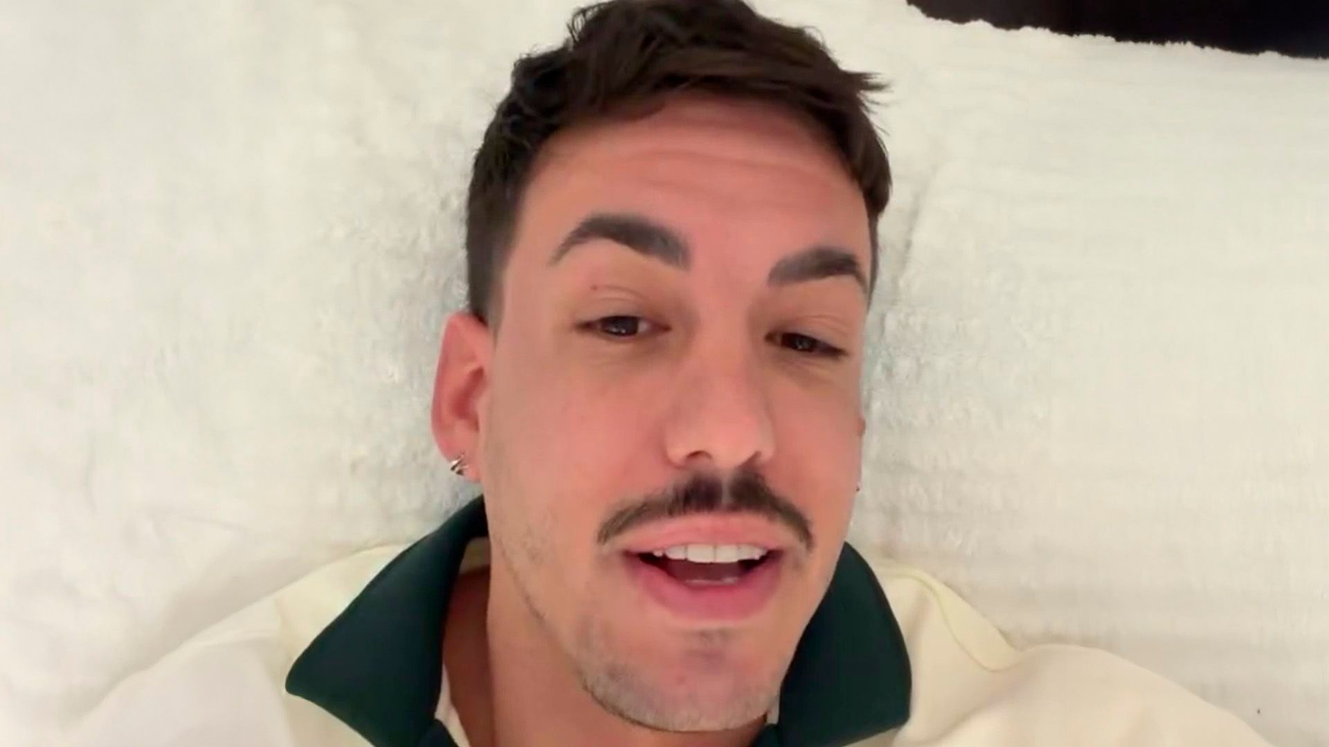 Luitingo se somete a una serie de tratamientos estéticos Luitingo se somete a una serie de tratamientos estéticos