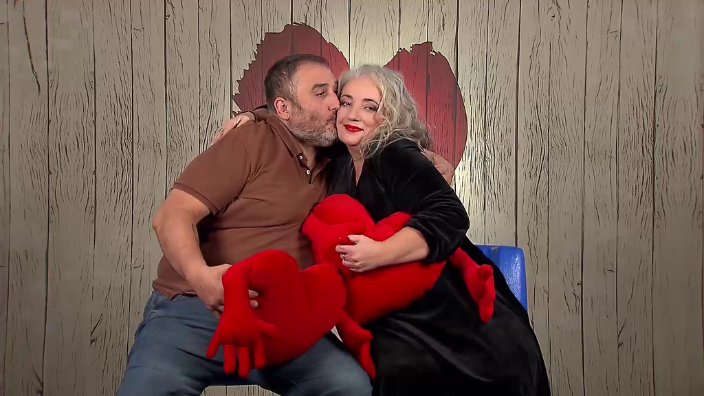 Nerea y Ernesto se someten al test de compatibilidad presentado por IKEA