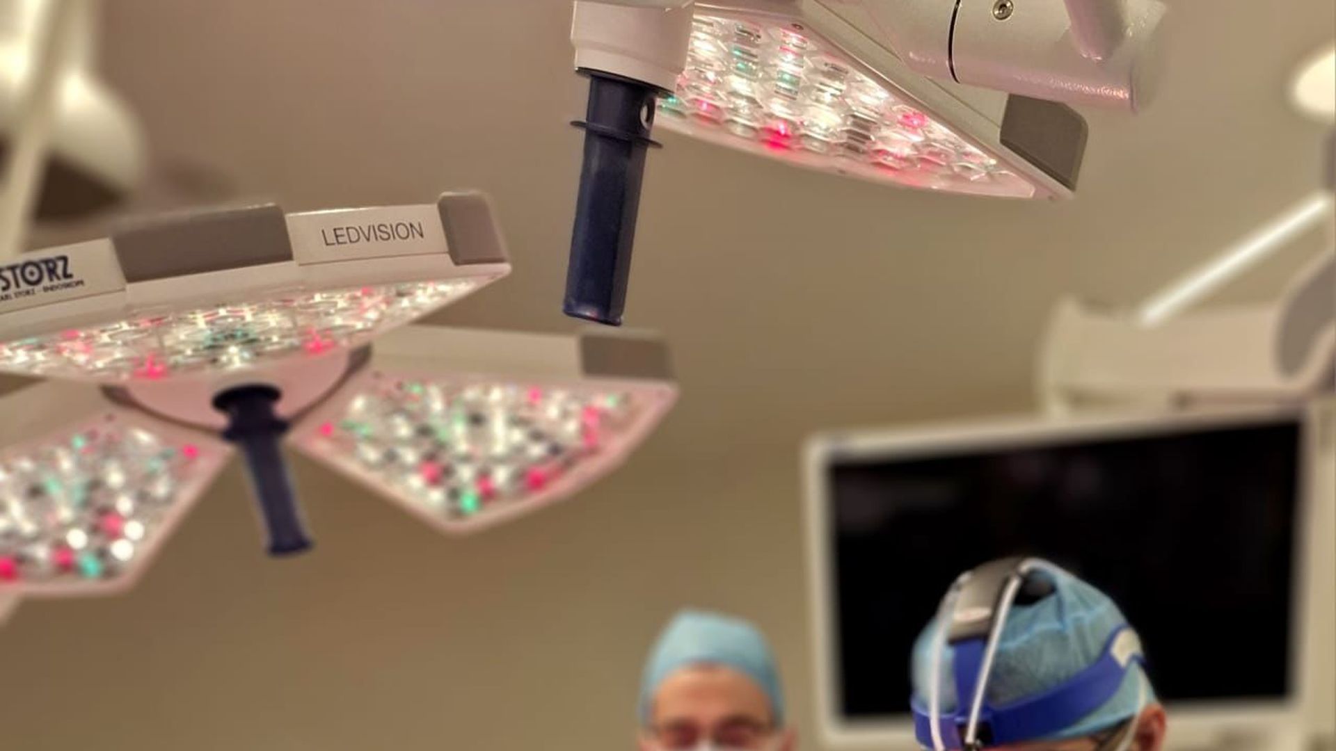 Un momento de la operación de casi cinco horas para extirpar un tumor de cuatro kilos