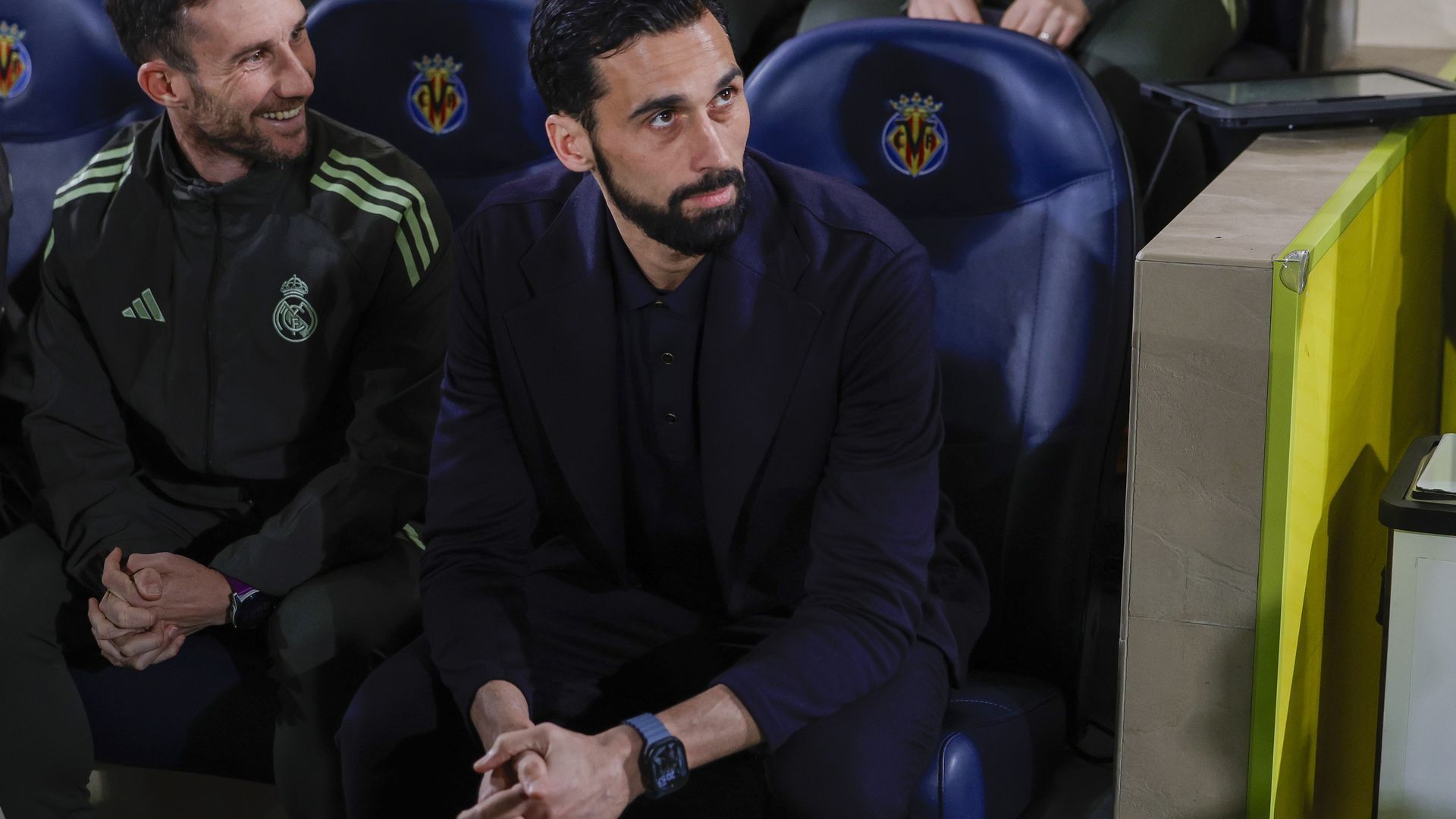 Álvaro Arbeloa, en el banquillo de La Cerámica