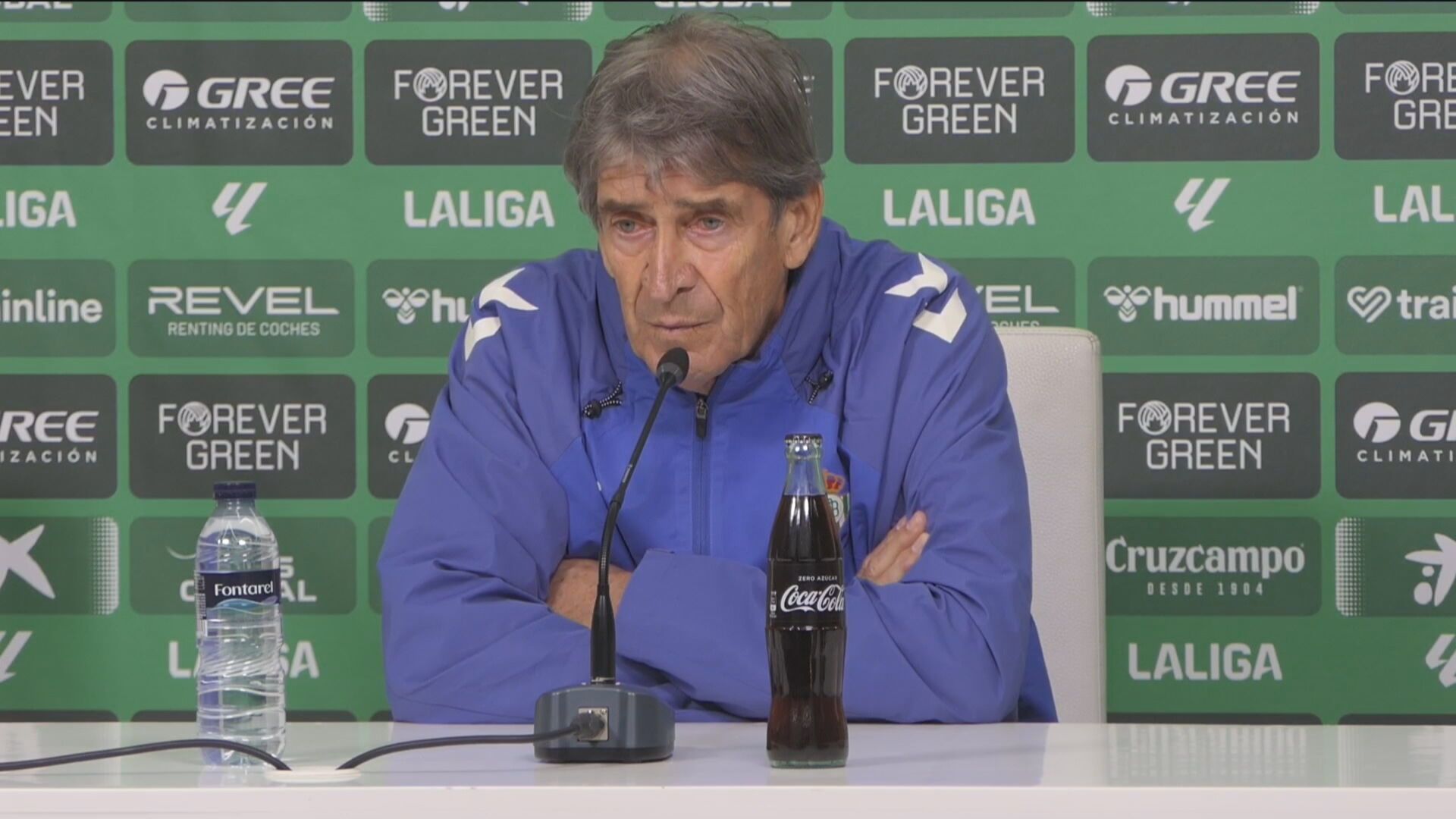 Pellegrini, en rueda de prensa