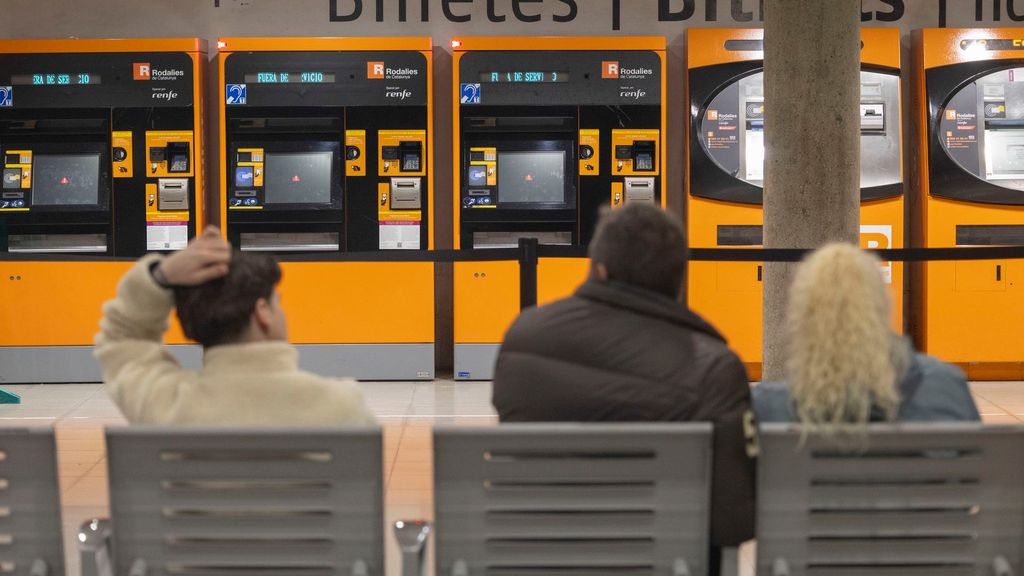 El servicio de Rodalies sigue suspendido en Cataluña: Sánchez afirma que se trabaja "día y noche" para restablecerlo