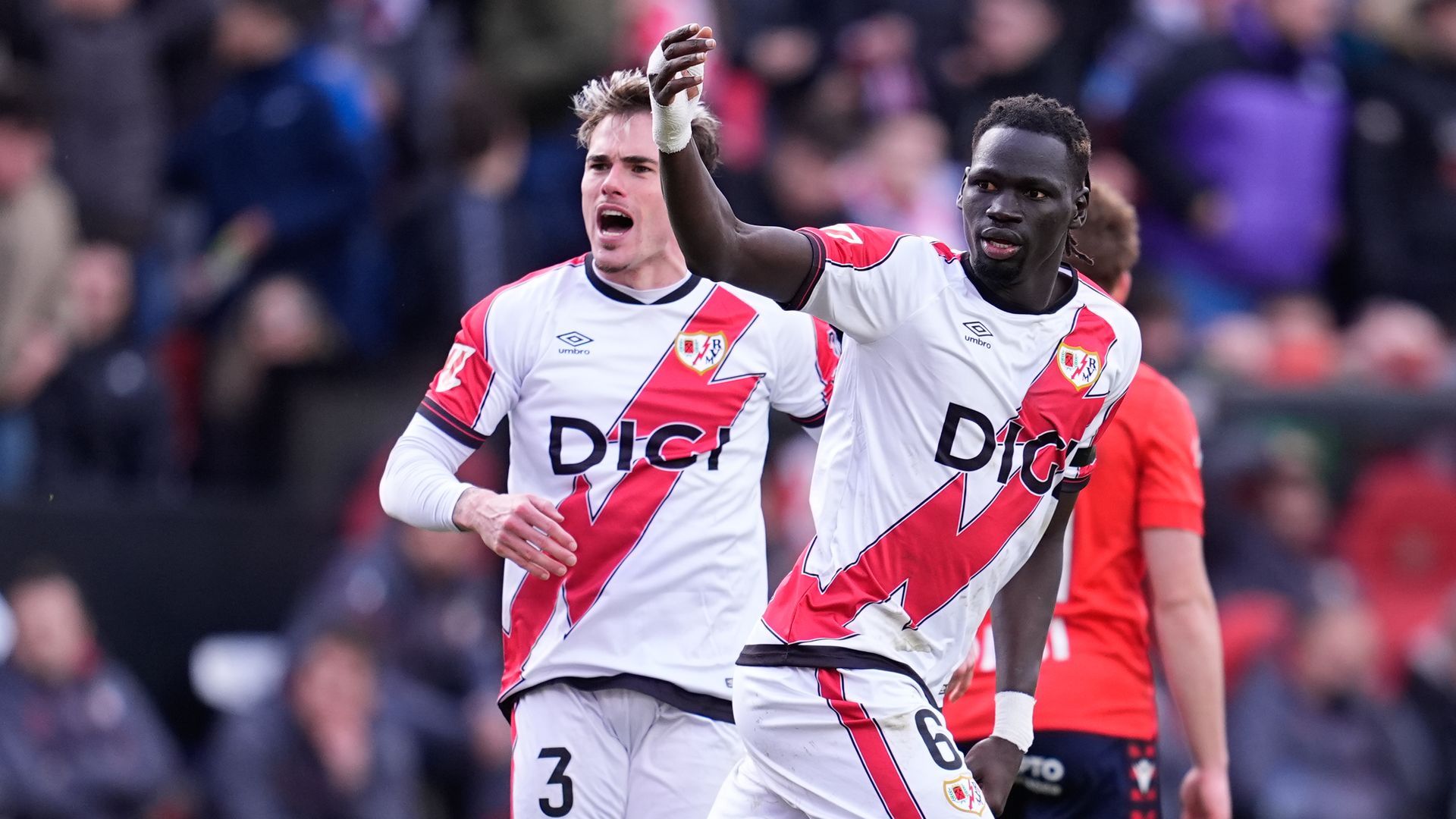 Pathé Ciss tras su gol contra Osasuna