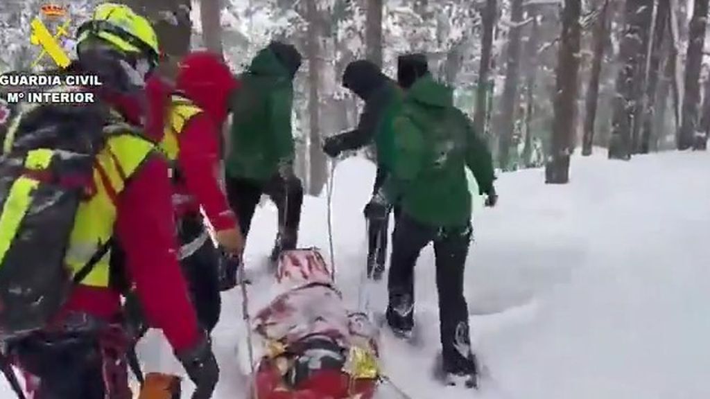 Rescatan a un esquiador accidentado en la zona de Siete Picos en Madrid