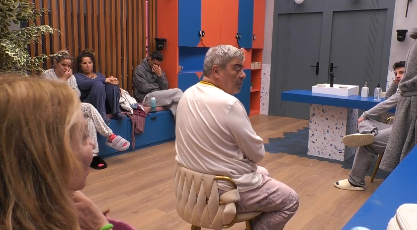 Antonio Canales pone orden