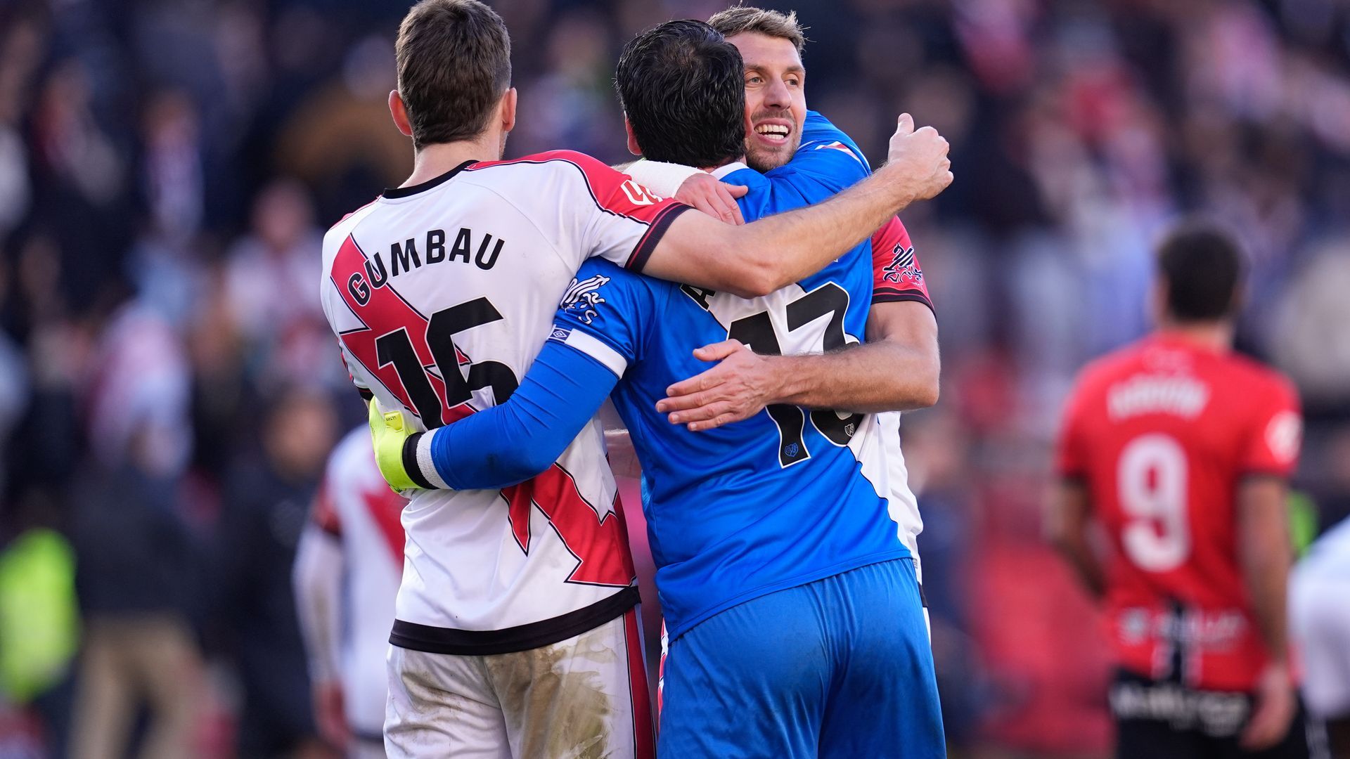 Augusto Batalla junto a sus compañeros del Rayo Vallecano