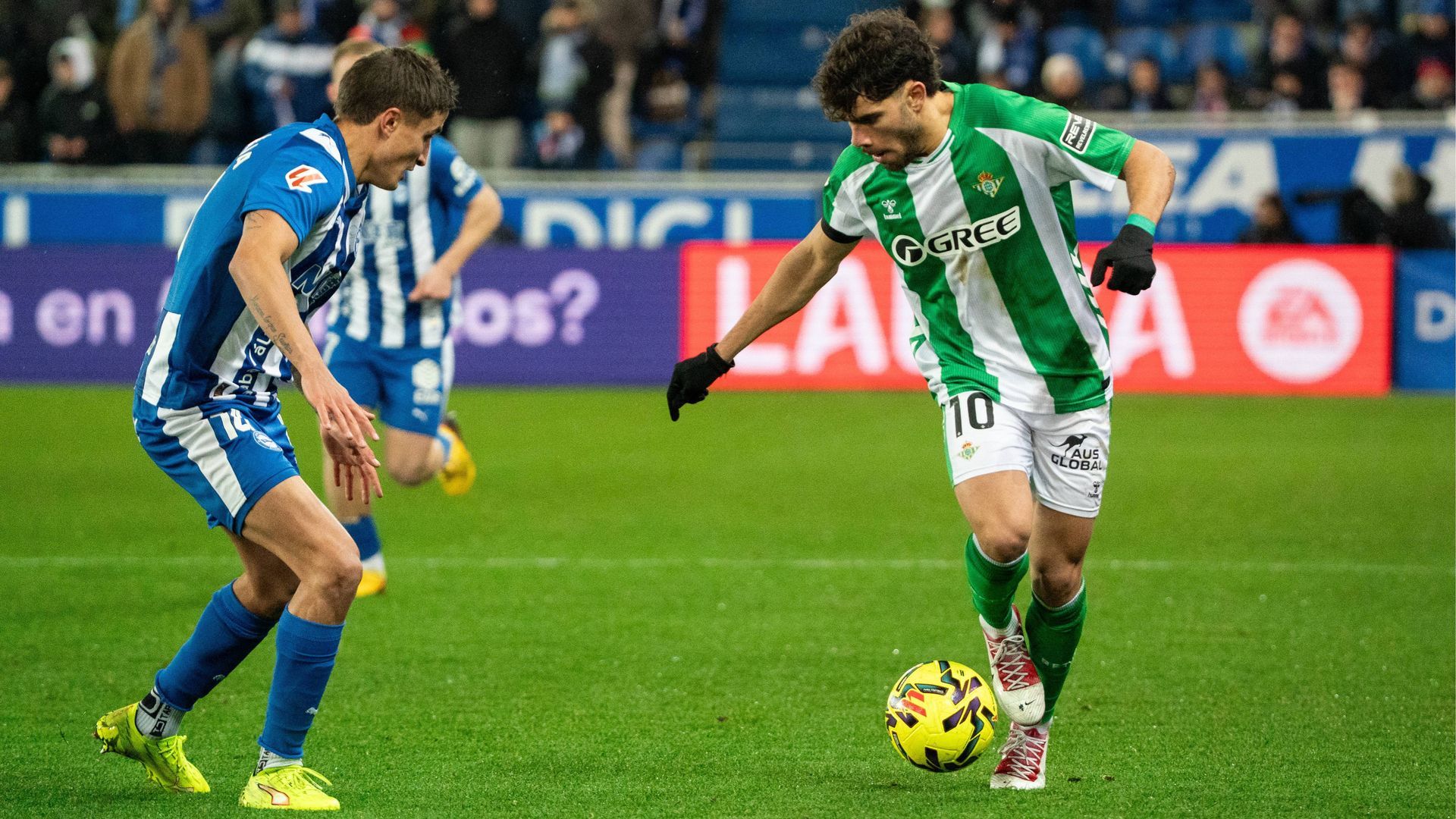 Ez Abde y Tenaglia, en el Alavés-Betis