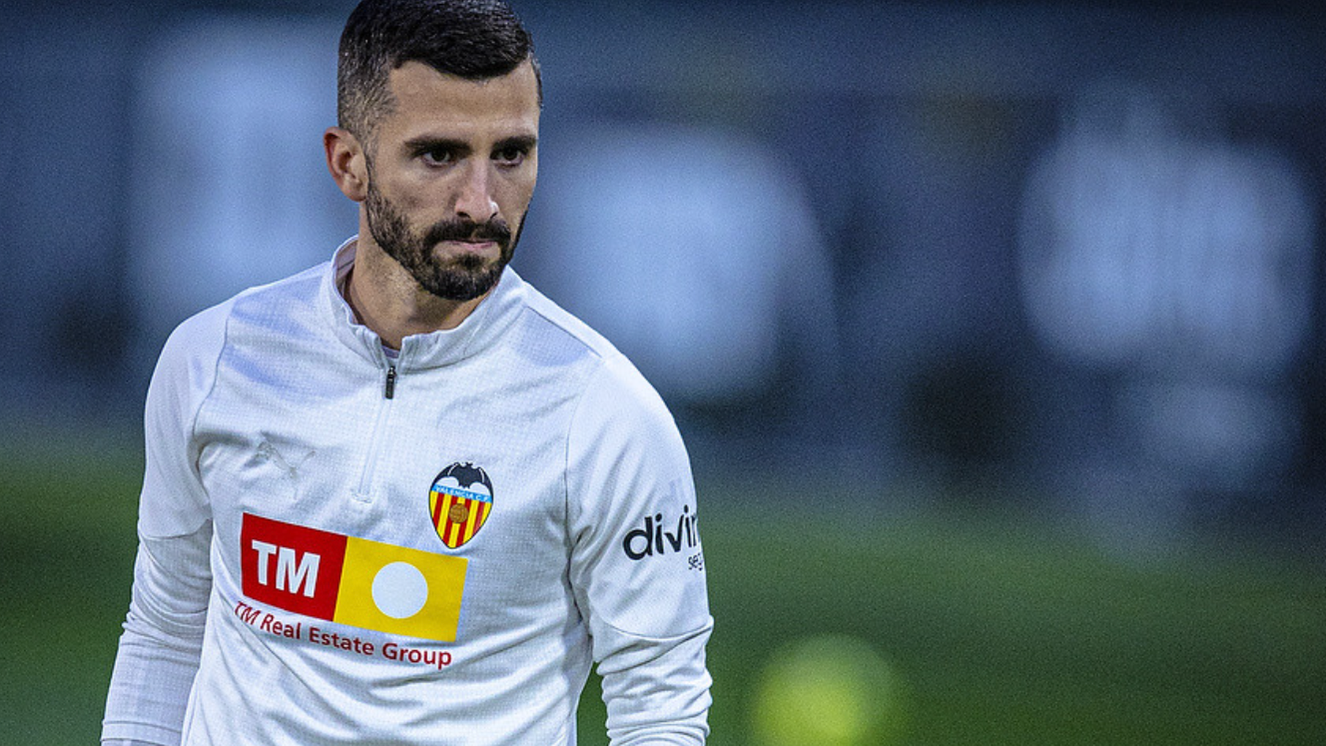 Gayà con el Valencia CF