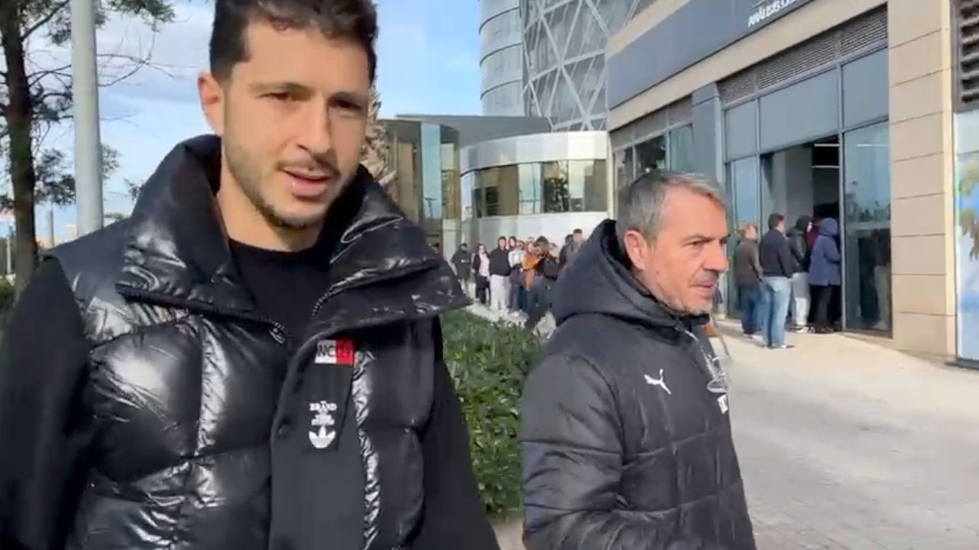 Guido Rodríguez pasa el reconocimiento médico